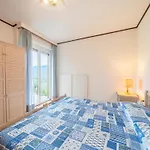 Euroville-4 By Interhome 아파트 *